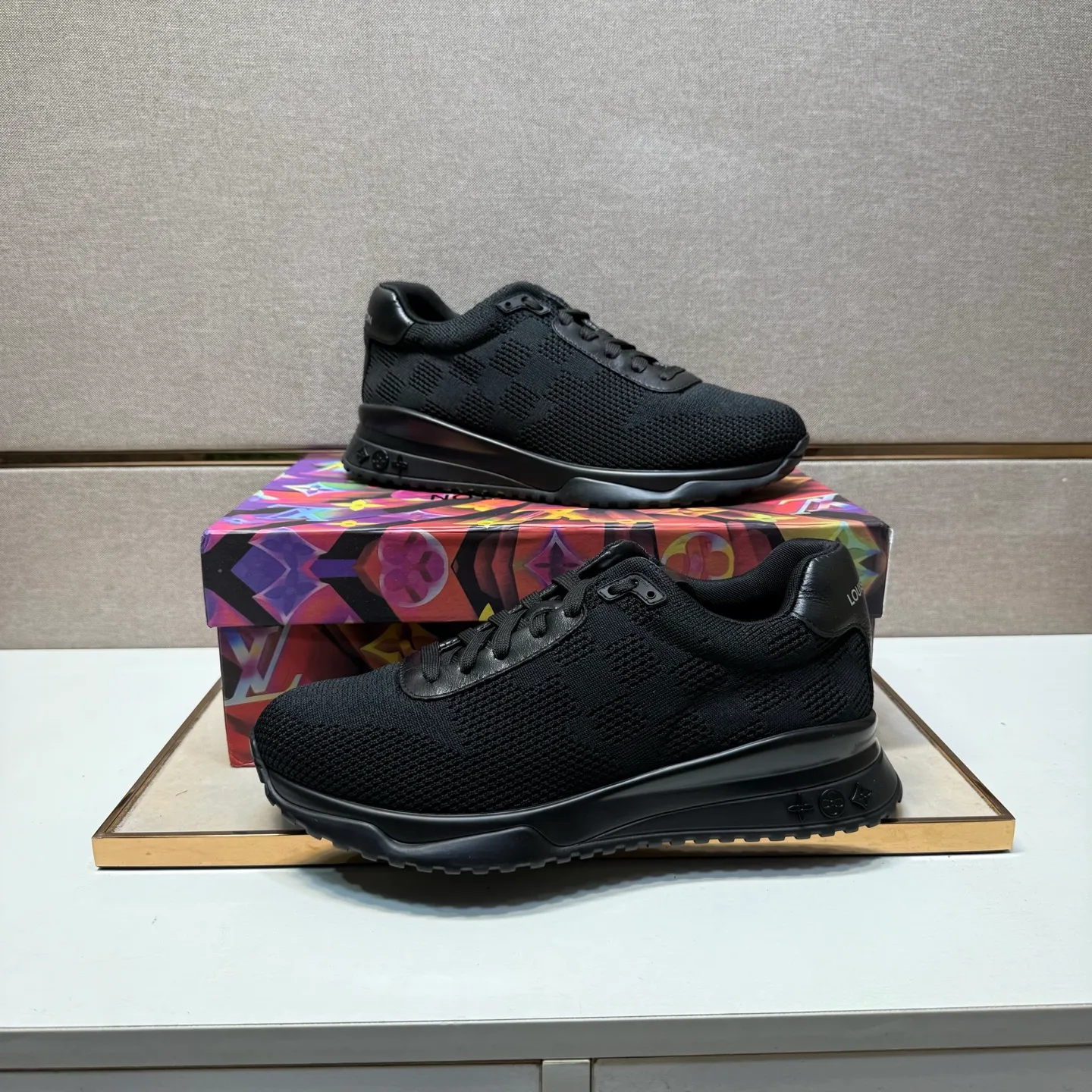 ⬛️Men's shoes 💰p540 [LV～] Men's casual shoes 2025z cabinet sales simultaneously 🔶Size: 38-44 #️⃣ 🔷4 colors🔜The upper is made of multi-material splicing➕Mesh lining, comfortable and breathable, sole: original comfortable and wear-resistant outsole, ⚠️real thing📱photographed🎬real thing is better📢📢📢
